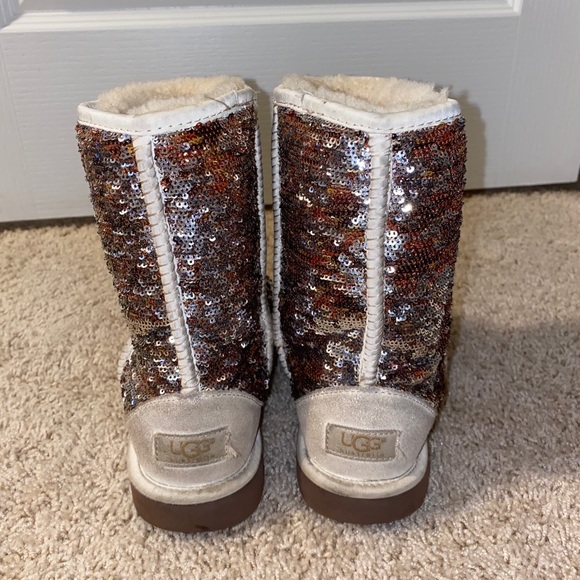 UGG boots - Picture 1 of 4